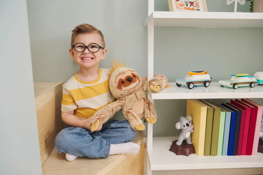 Augie Sloth | GUND Standing View - Bamsedyra AS