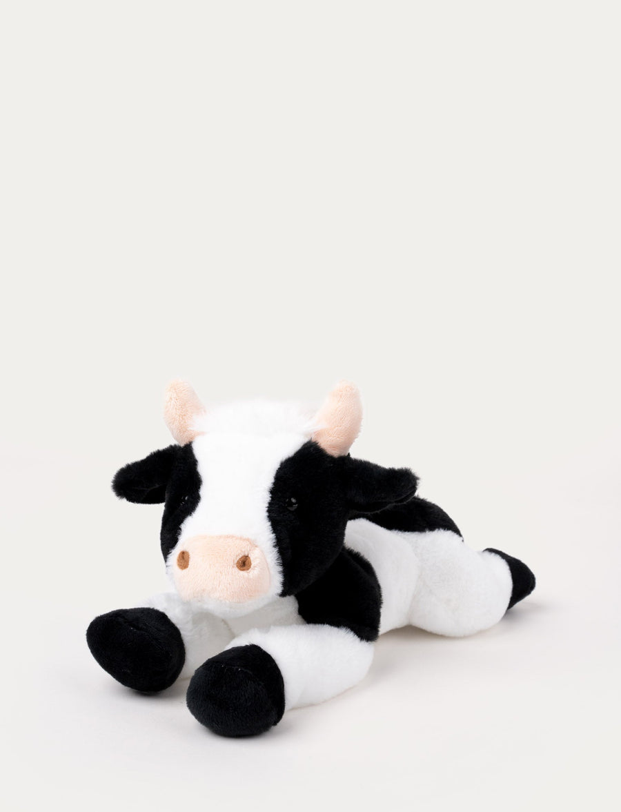 Liggende svart-hvit ku kosedyr fra Teddykompaniet Teddy Farm 30 cm