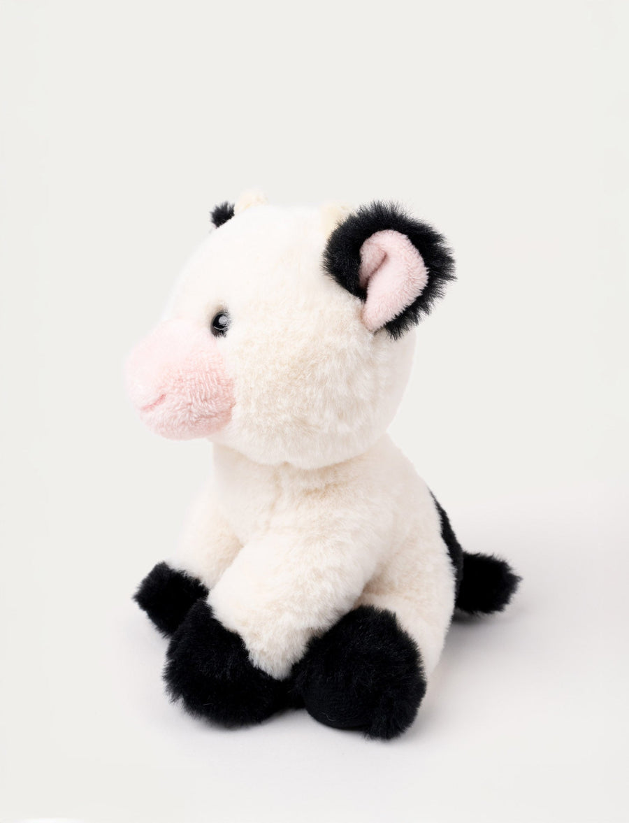 Teddy Farm sittende ku detalj