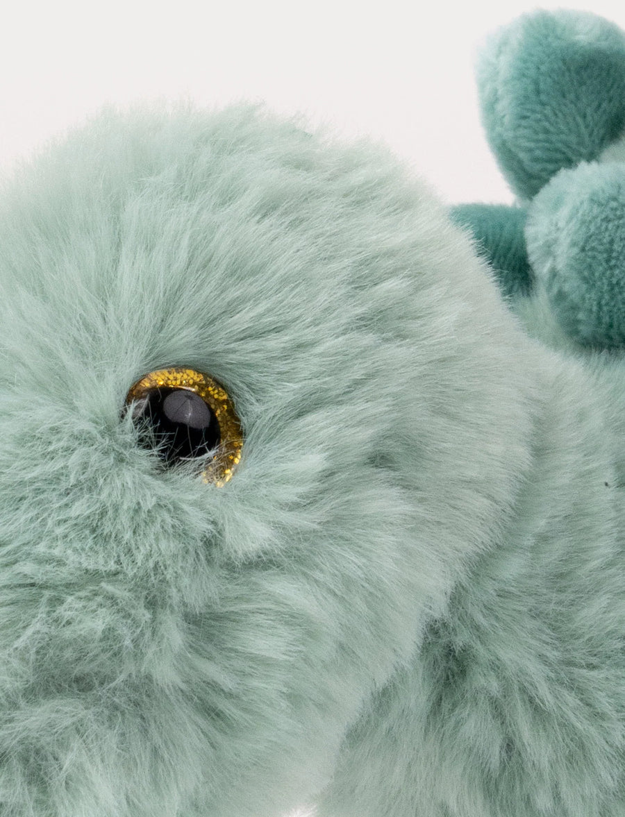 Stegosaurus bamse 27 cm – grønn | Teddykompaniet Angle - Bamsedyra AS