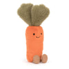 Jellycat Amuseables Carrot – oransje gulrot kosedyr med grønt topp og smilende ansikt, 34 cm