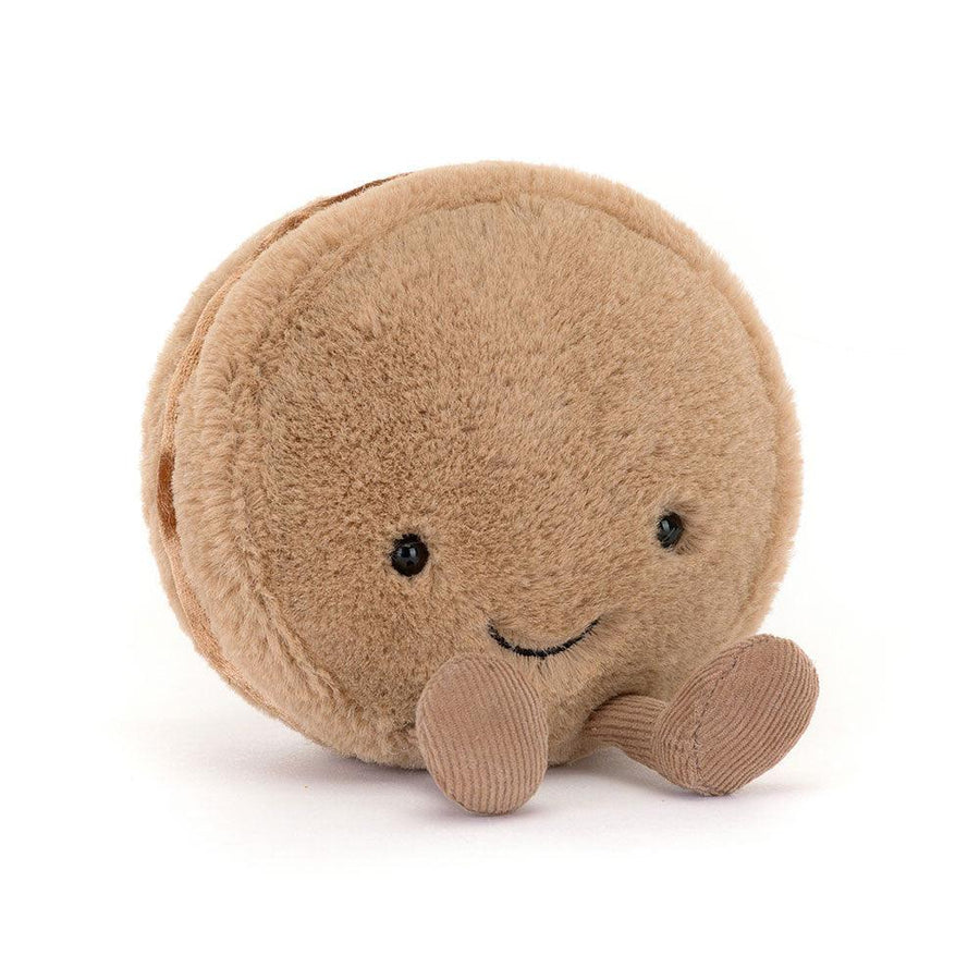 Jellycat Amuseables Mona Macaron Sjokolade – sjokoladebrun makron kosedyr med kremfarge fyll og bein, small