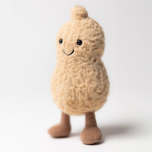 Amuseables Peanut fra Jellycat – liten peanøtt-kosedyr i myk plysj, forfra