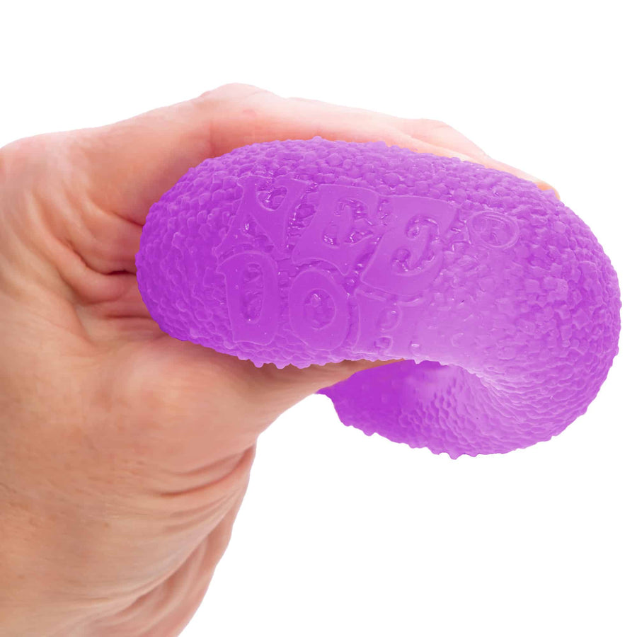 NeeDoh Gumdrop Antistressball Close Up - Bamsedyra AS