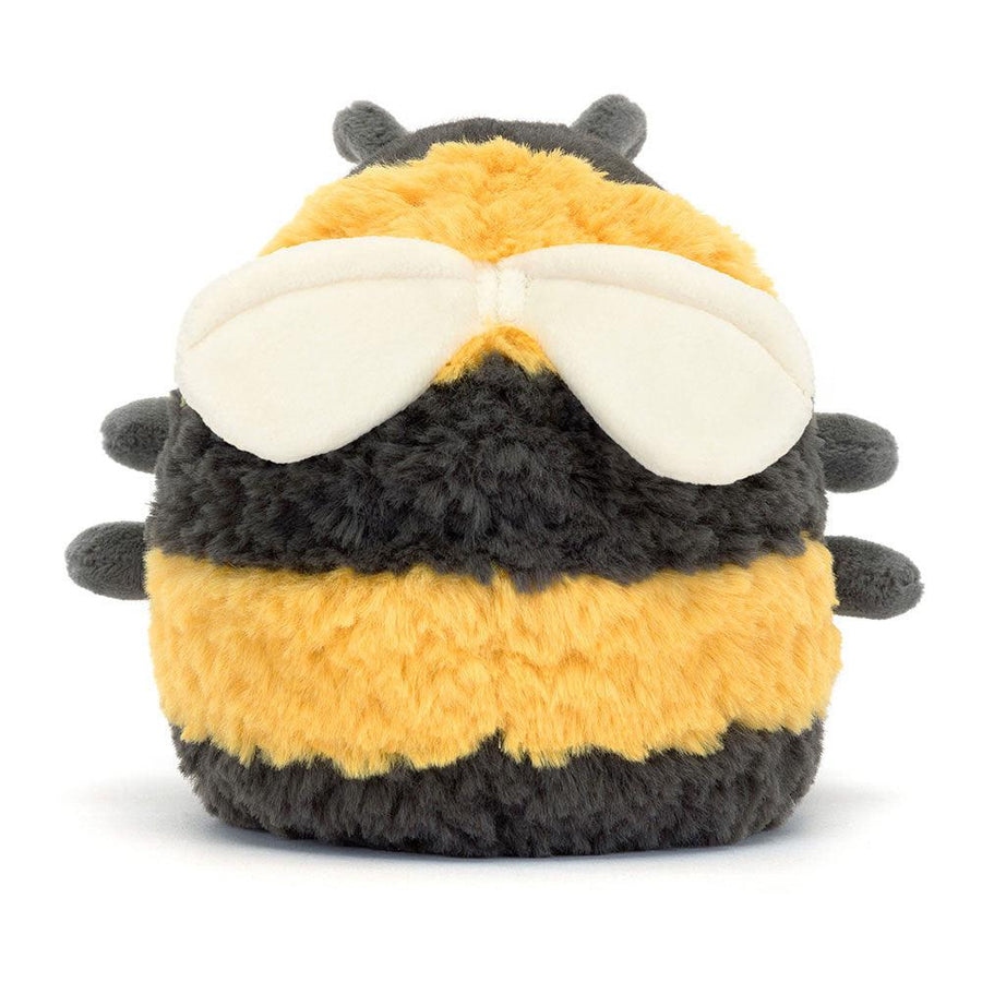 Jellycat Albee Bee forfra – nærbilde av smilende ansikt og antenner