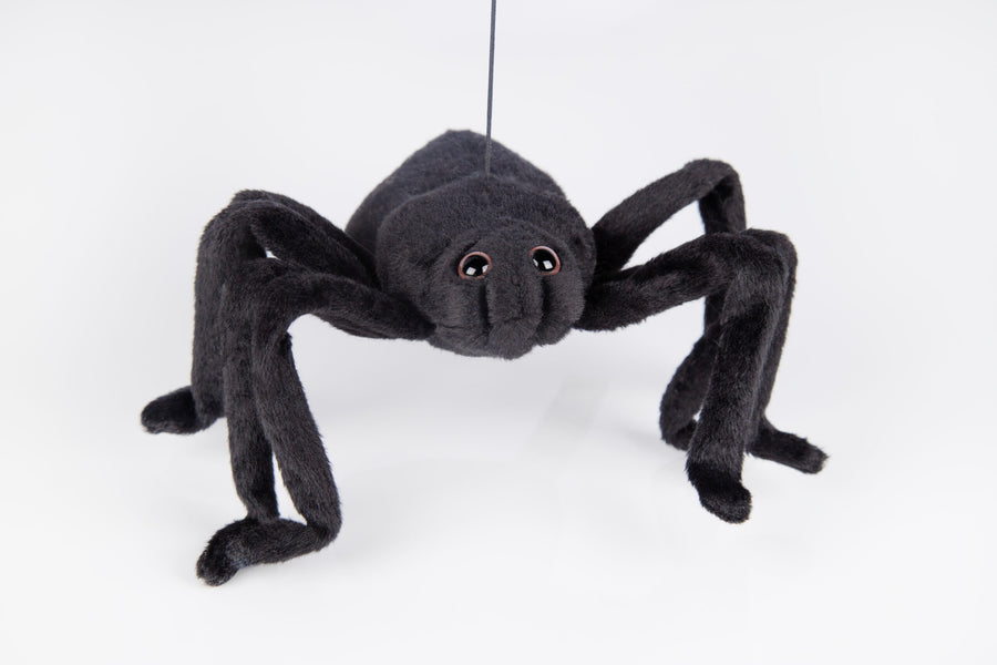 Hansa Creation | Spider Black Widow | Sort | 25 cm Side View - Bamsedyra AS