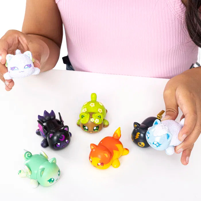 Aphmau Mystery Figures Elemental – overraskelsesfigur (1 stk) Detail - Bamsedyra AS