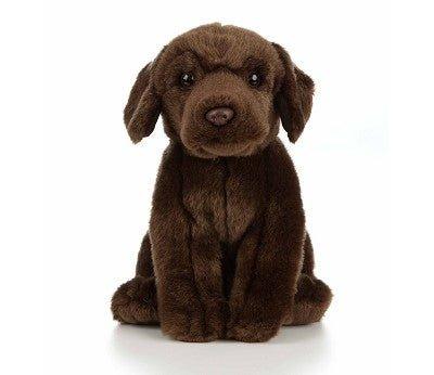 Living Nature Sjokoladelabrador Hundekosedyr – naturtro labrador med sjokoladebrun pels og vennlig ansikt, 29 cm
