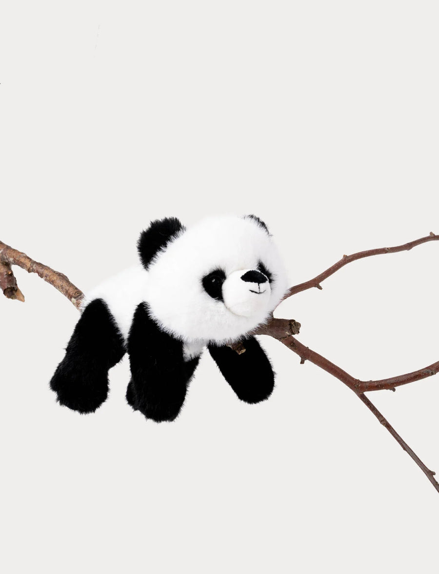 Liggende pandabamse 28 cm – avslappet sidevisning