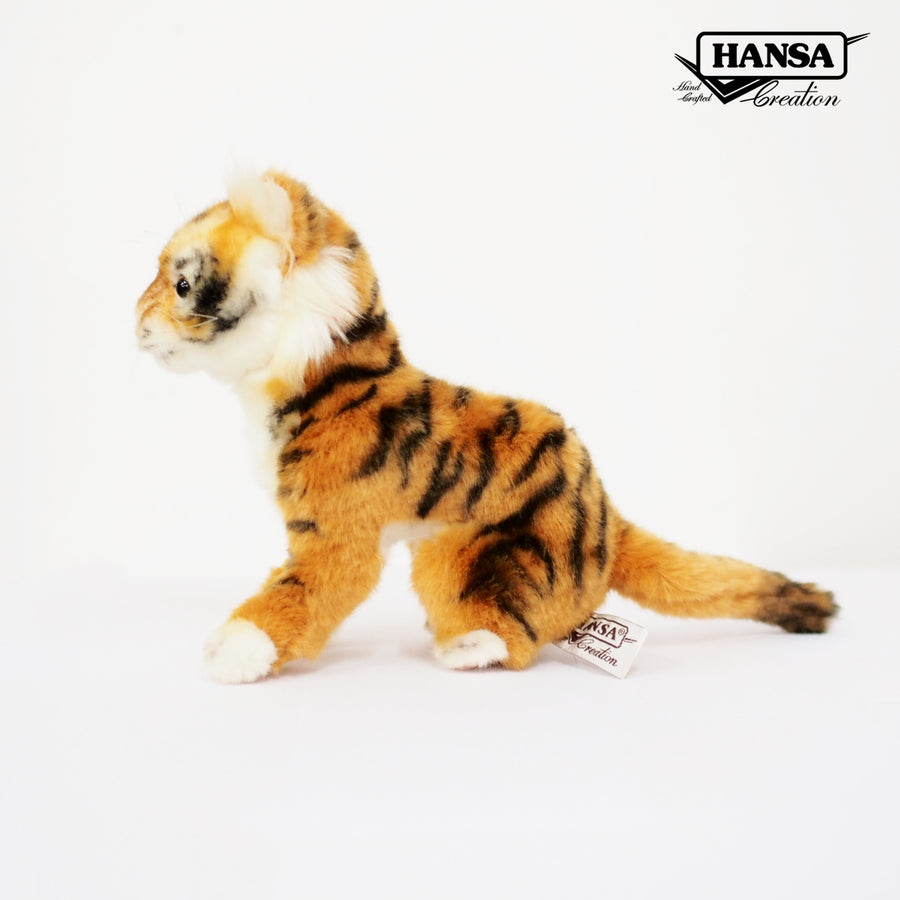 Hansa Creation Sumatratigerunge detalj – nærbilde av gule øyne og stripete oransje pels