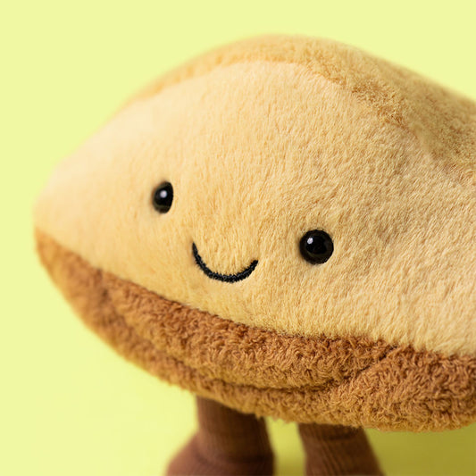 Jellycat | Amuseables Margaux Madeleine | Beige | ca. 11 cm - Bamsedyra AS