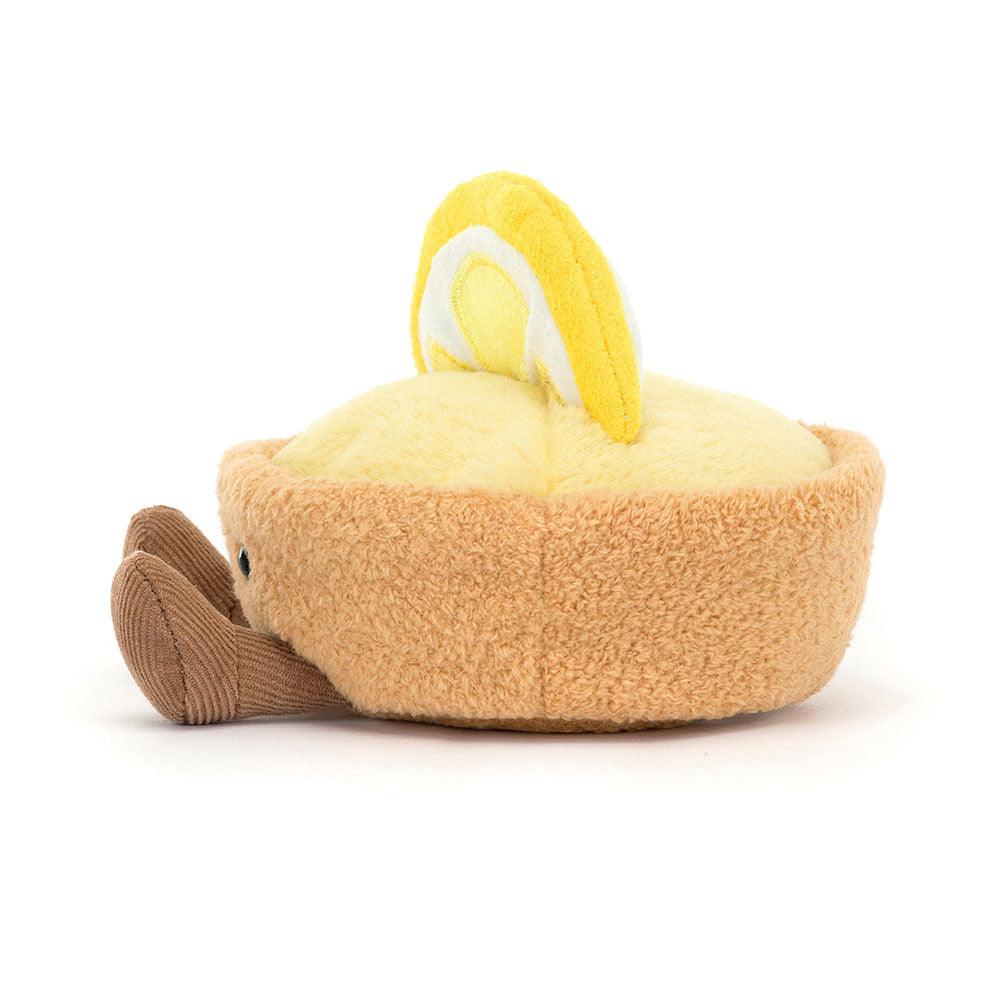 Jellycat Collette Tarte Au Citron sett fra siden – gyllen tertebunn og sitronkrem