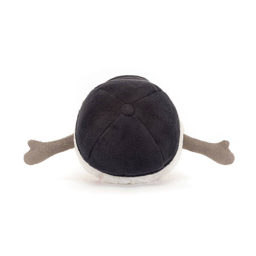 Jellycat Amuseables Sports Baseball detalj – nærbilde av smilende ansikt og baseball-tekstur