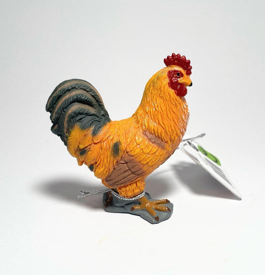 CollectA Hane Figur – naturtro bondegårdshane med rød kam og fargerike halefjær