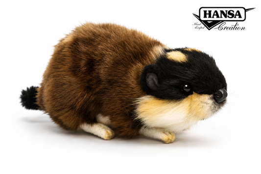 Hansa Creation Lemen Bamse – naturtro lemen plysj med brun og oransje pels og kort hale, 16 cm