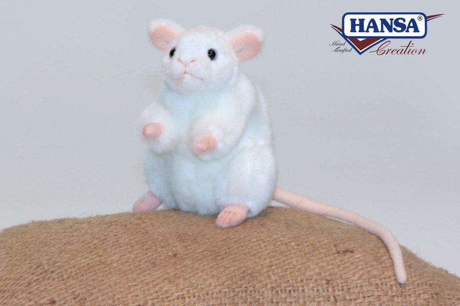 Hansa Creation Hvit Mus liggende – naturtro hvit mus plysj i hvilestilling